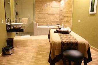 Golden Tulip Galaxy Hotel