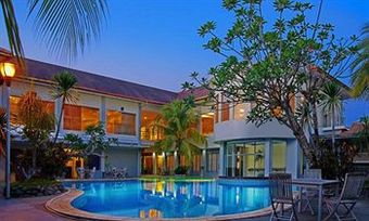 Hotel Rattan Inn