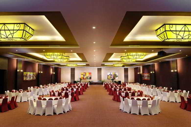 Solo Paragon Hotel & Residences