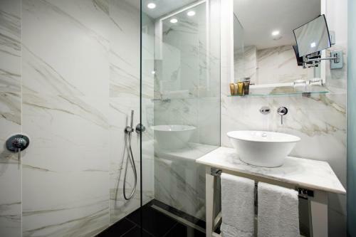 Melody Hotel