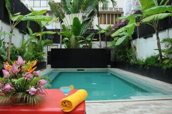 Hotel Jk Resident