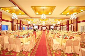 Crown Vista Hotel