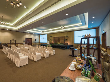 Hotel Mayang Sari Beach Resort