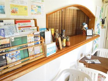 Hotel Shiraho Friends House