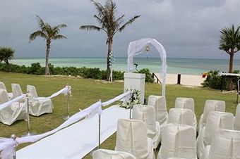 Kumejima Eef Beach Hotel