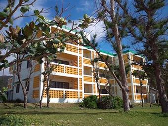 Hotel On The Beach Lue