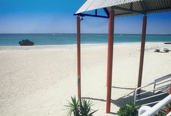 Hotel On The Beach Lue