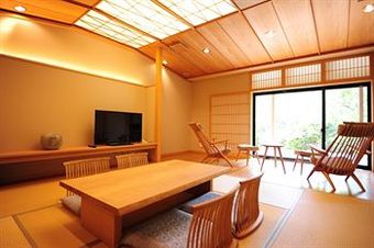 Yugawara Spa Ryokan Ashikari