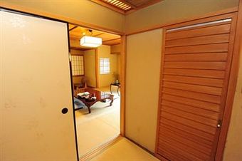 Yugawara Spa Ryokan Ashikari