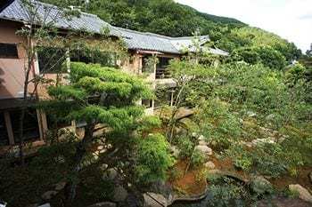 Yugawara Spa Ryokan Ashikari