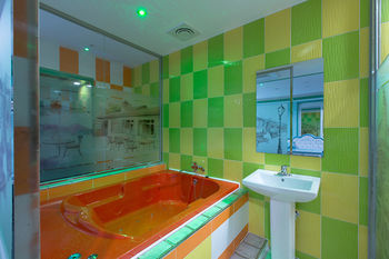 Tower Palace Tourist Hotel