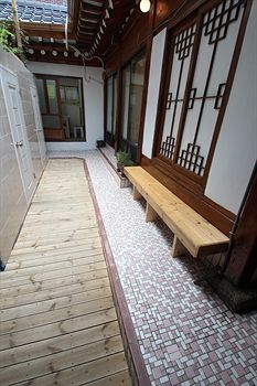 Albergue Icos Guesthouse 1 For Female