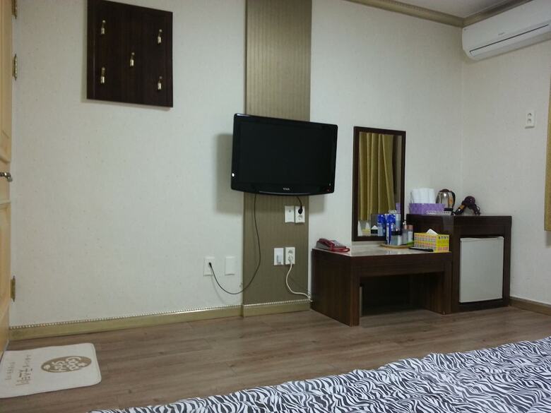 Hotel Island Motel