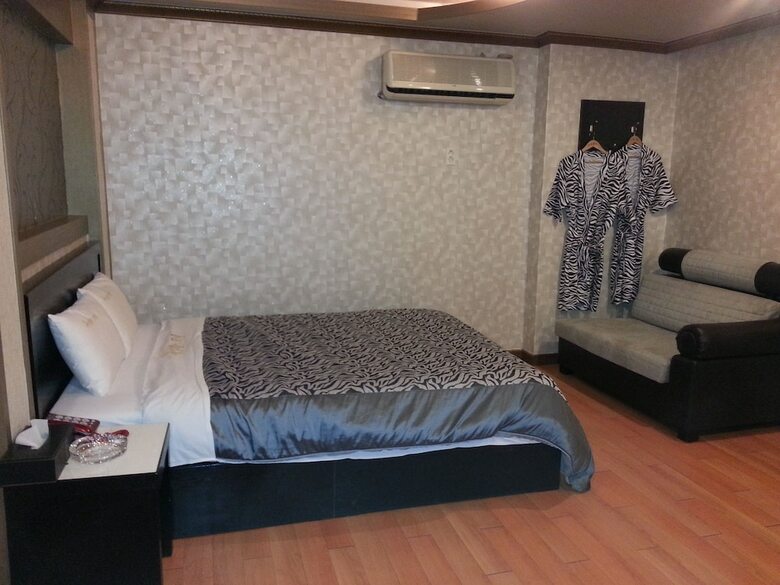 Hotel Island Motel