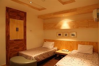 Hong C Hotel