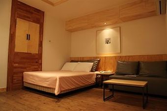 Hong C Hotel
