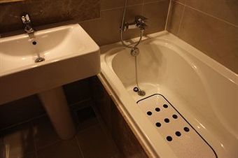 Hong C Hotel