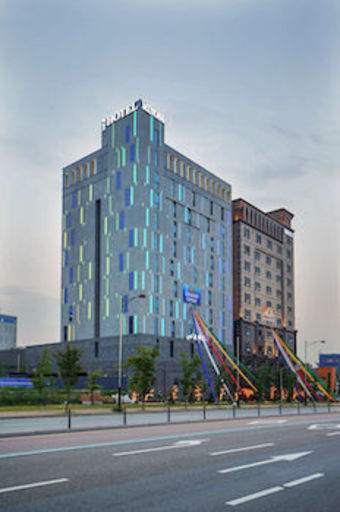 Hotel Minos