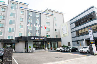Pungnam Tourist Hotel
