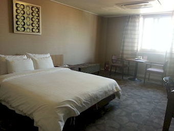 W Tourist Hotel