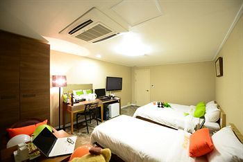 W Tourist Hotel