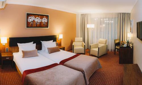 Avalon Hotel