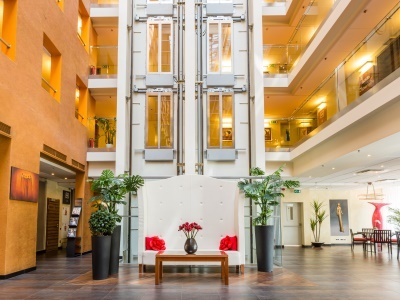 Avalon Hotel