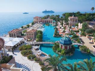 Monte Carlo Bay Hotel And Resort