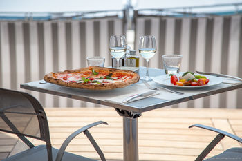 Monte Carlo Bay Hotel And Resort