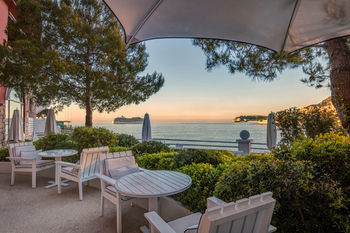 Monte Carlo Bay Hotel And Resort