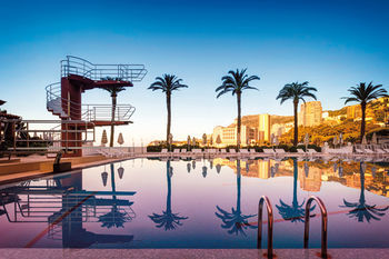 Monte Carlo Bay Hotel And Resort
