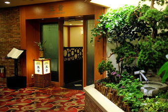 Admiral Hotel