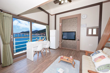 Hotel Hyacinth Pension