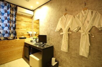 Cello Hotel