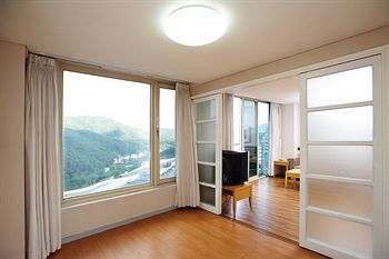 Hotel Phoenix Park Resort Condominium
