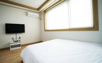 Bed & Breakfast Gambi Namu Pension