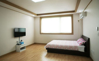 Bed & Breakfast Gambi Namu Pension