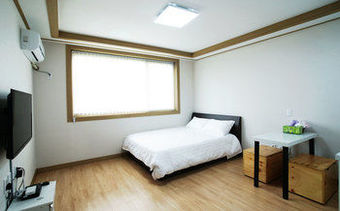 Bed & Breakfast Gambi Namu Pension