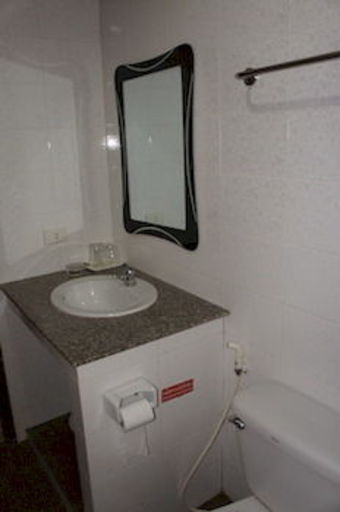 Chaleunehoung Hotel