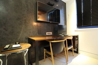 H Avenue Hotel