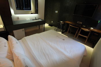 H Avenue Hotel