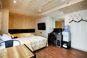 Film 37.2 Hotel