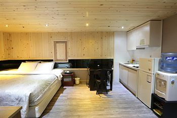 Film 37.2 Hotel