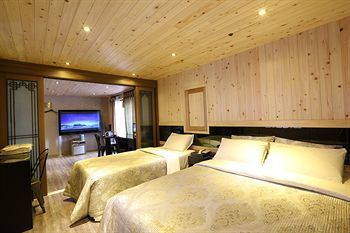 Film 37.2 Hotel