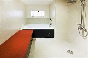 Film 37.2 Hotel