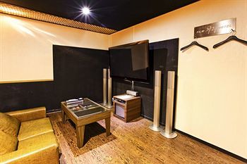 Film 37.2 Hotel