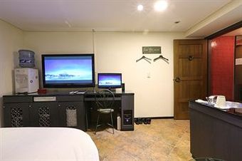 Film 37.2 Hotel