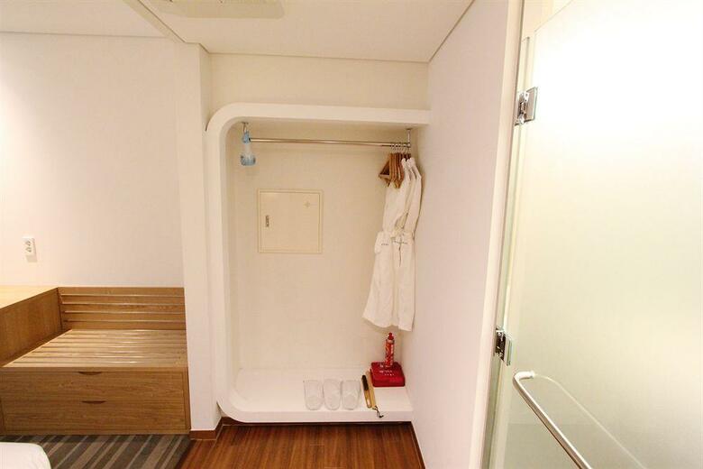Nine Tree Hotel
