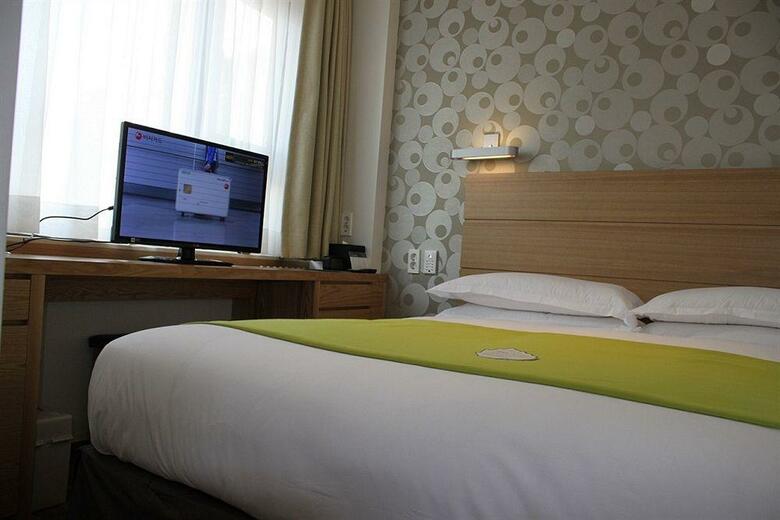 Nine Tree Hotel