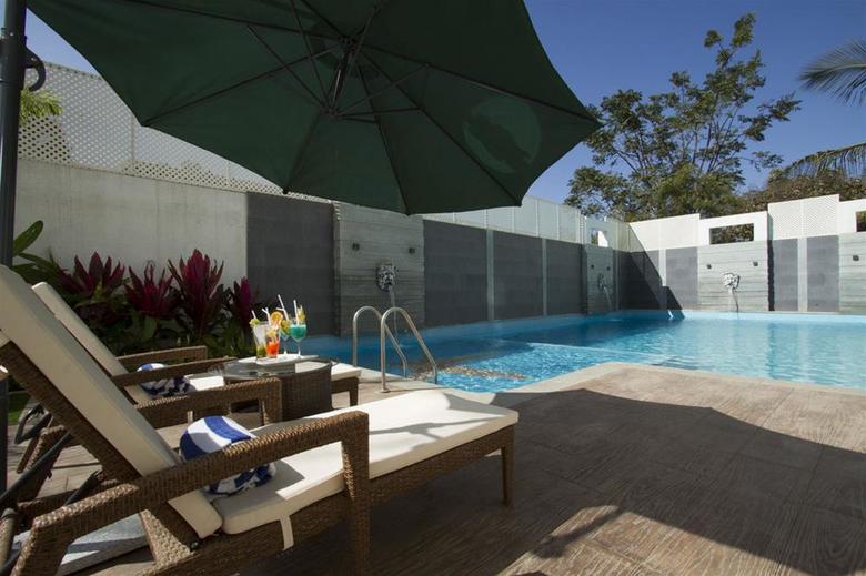 Golden Tulip Hotel Bangalore Electronic City